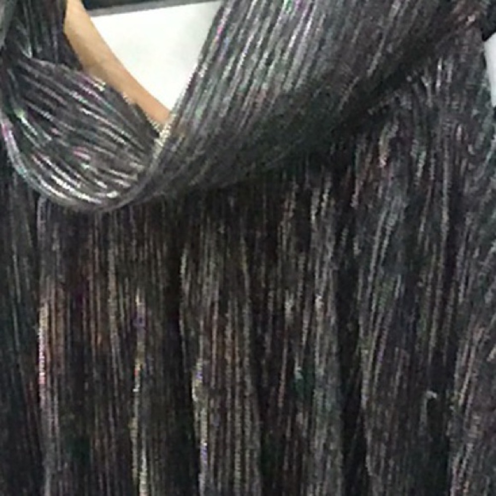 New Women’s Nine West High Halter Turtle Neck Metallic Tank Shirt - Picture 11 of 12